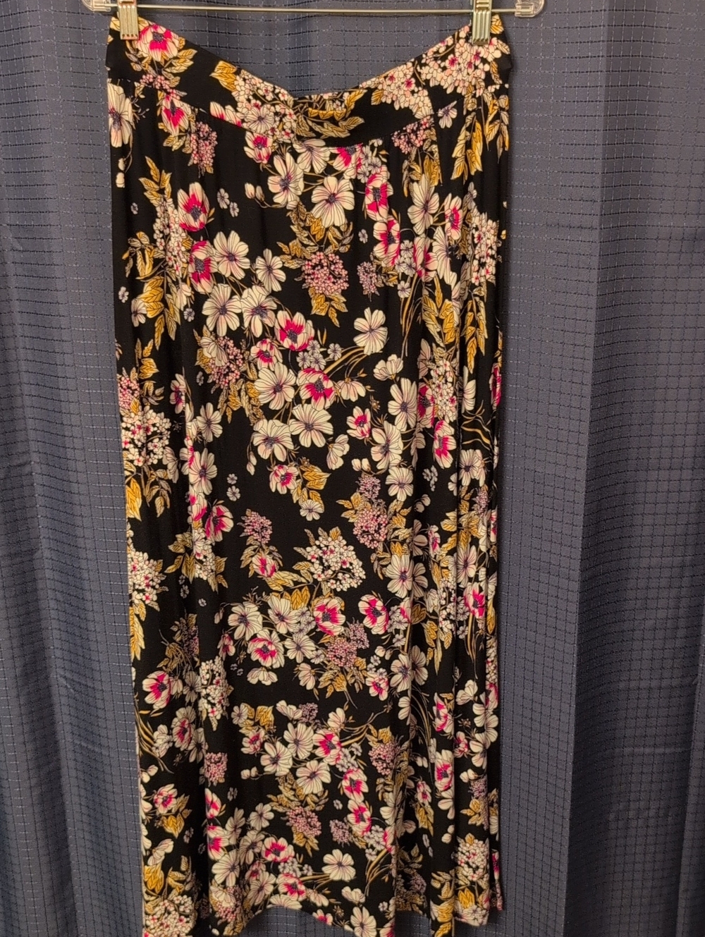 NWOT Jessica London Black Maxi Skirt with Pink, Cream & Gold Floral Print 14/16